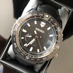 Seiko Prospex SNR027J1 (2022) - Black dial 45 mm Titanium case (4/6)