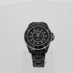 Chanel J12 H5702 (2024) - Black dial 38 mm Ceramic case (1/4)