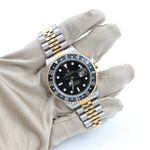 Rolex GMT-Master II 16713 (Unknown (random serial)) - Black dial 40 mm Gold/Steel case (5/8)