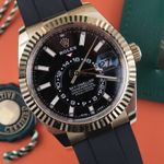 Rolex Sky-Dweller 326238 (2021) - 42 mm Yellow Gold case (1/8)