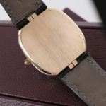 Patek Philippe Golden Ellipse 3738 (Unknown (random serial)) - 31 mm (7/8)