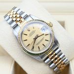 Rolex Datejust 31 68273 (1990) - Champagne wijzerplaat 31mm Goud/Staal (1/6)