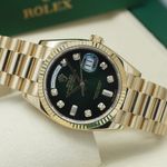 Rolex Day-Date 36 128238 (2020) - Green dial 36 mm Yellow Gold case (1/8)