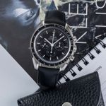 Omega Speedmaster Professional Moonwatch 310.32.42.50.01.002 (Unknown (random serial)) - Black dial 42 mm Steel case (1/8)