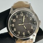 Patek Philippe Calatrava 5226G-001 (2022) - Black dial 40 mm White Gold case (4/7)