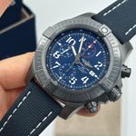 Breitling Avenger V13375101C1X1 (2024) - Blauw wijzerplaat 48mm Titanium (7/8)