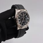 Rolex Sky-Dweller 336239 (2026) - Black dial 42 mm White Gold case (6/10)