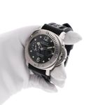 Panerai Luminor Submersible PAM00024 (2001) - Black dial 44 mm Steel case (8/8)