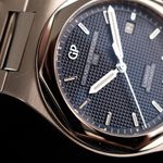 Girard-Perregaux Laureato 81000-11-431-11A (2016) - Blue dial 41 mm Steel case (6/8)