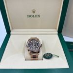 Rolex Sky-Dweller 326935 (2023) - Bruin wijzerplaat 42mm Roségoud (3/8)