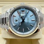 Rolex Day-Date 40 228236 (2024) - Blue dial 40 mm Platinum case (4/8)