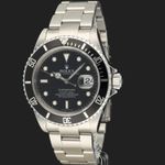 Rolex Submariner Date 16610 (2009) - Black dial 40 mm Steel case (1/8)