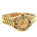 Rolex Lady-Datejust 69088 (1979) - Champagne dial 26 mm Yellow Gold case (2/8)