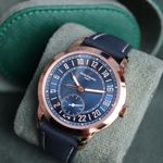 Patek Philippe Calatrava 5224R - (1/2)