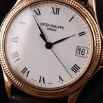 Patek Philippe Calatrava 5117R (2006) - White dial 38 mm Rose Gold case (2/8)
