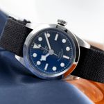 Tudor Black Bay 32 79580 (Unknown (random serial)) - Blue dial 32 mm Steel case (2/8)