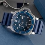 Panerai Luminor Submersible PAM01289 (Unknown (random serial)) - Blue dial 44 mm Steel case (2/8)
