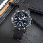Breitling Colt Skyracer X74320 (2017) - Black dial 45 mm Plastic case (1/8)