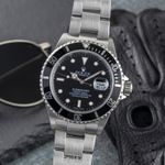 Rolex Submariner Date 16610 (Unknown (random serial)) - Black dial 40 mm Steel case (1/8)