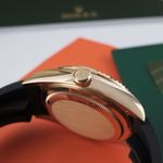 Rolex Sky-Dweller 326238 (2021) - 42 mm Yellow Gold case (7/8)