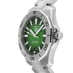 TAG Heuer Aquaracer WBP2115.BA0627 (2025) - Green dial 40 mm Steel case (4/7)