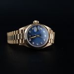 Rolex Lady-Datejust 69178 (1990) - Blue dial 26 mm Yellow Gold case (5/8)