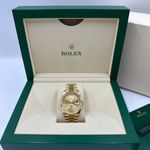 Rolex Day-Date 40 228238 (2024) - Champagne dial 40 mm Yellow Gold case (4/8)