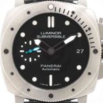 Panerai Luminor Submersible 1950 3 Days Automatic PAM00682 (2019) - Black dial 42 mm Steel case (2/3)