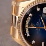 Rolex Day-Date 36 18038 (1986) - Blue dial 36 mm Yellow Gold case (3/8)