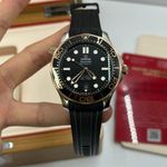 Omega Seamaster Diver 300 M 210.22.42.20.01.002 (2024) - Black dial 42 mm Steel case (6/8)