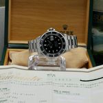 Rolex Submariner Date 16610 (1995) - Black dial 40 mm Steel case (3/7)