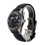 Ulysse Nardin Maxi Marine Diver 260-32-3A (2022) - Blue dial 43 mm White Gold case (3/8)