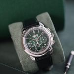 Patek Philippe Perpetual Calendar Chronograph 5270P (2024) - 42mm Platina (1/3)