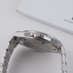 IWC Ingenieur Automatic IW328907 (2025) - Blue dial 40 mm Steel case (6/8)