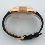 Audemars Piguet Royal Oak Dual Time 26120OR.OO.D002CR.01 (2016) - Black dial 39 mm Rose Gold case (3/6)