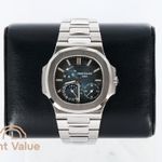 Patek Philippe Nautilus 5712/1A-001 - (1/6)