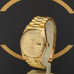 Rolex Day-Date 36 18238 (1995) - Gold dial 36 mm Yellow Gold case (3/7)