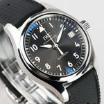 IWC Pilot's Watch Automatic 36 IW3240 (Unknown (random serial)) - Black dial 36 mm Steel case (3/6)