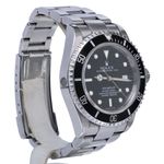 Rolex Sea-Dweller 4000 16600 (2004) - Black dial 40 mm Steel case (7/8)
