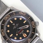 Omega Seamaster Diver 300 M 210.92.42.20.01.001 (2022) - Brown dial 42 mm Titanium case (4/8)