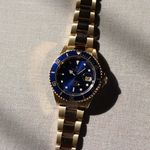 Rolex Submariner Date 16618 (2005) - Blue dial 40 mm Yellow Gold case (2/7)