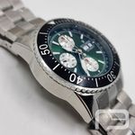 Revue Thommen Diver's Day-Date Chronograph 17030.6121 (2024) - Green dial 45 mm Steel case (4/8)