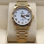 Rolex Day-Date 128238 (2025) - White dial 43 mm Yellow Gold case (3/8)