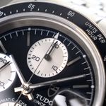 Tudor Prince Date 79260 - (2/8)