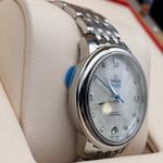 Omega De Ville Prestige 424.10.33.20.55.004 (2023) - Pearl dial 32 mm Steel case (5/8)