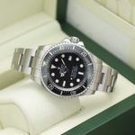 Rolex Sea-Dweller Deepsea 116660 (2010) - Zwart wijzerplaat 44mm Staal (3/8)