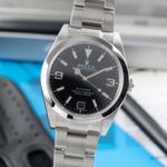 Rolex Explorer 214270 (Onbekend (willekeurig serienummer)) - Zwart wijzerplaat 39mm Staal (3/8)