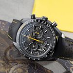 Omega Speedmaster Professional Moonwatch 311.92.44.30.01.001 (Unknown (random serial)) - Black dial 44 mm Ceramic case (2/8)