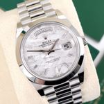 Rolex Day-Date 40 228206 (2021) - Silver dial 40 mm Platinum case (1/8)