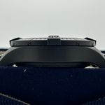 Breitling Avenger V13317 - (4/8)